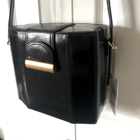 Vintage 1990s Black Patent Leather Minimalist Crossbody Shoulder Bag Small